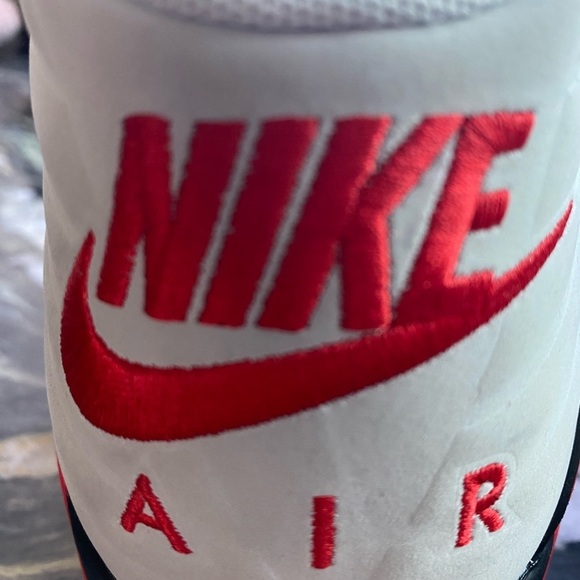 NIKE AIR JORDAN FLIGHT SZ 13 Jumpman basketball sneakers - Picture 9 of 12